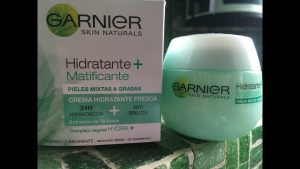 crema hidratante para piel grasa