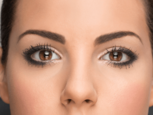 maquillaje ojos pequeños