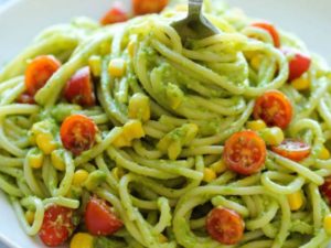 como hacer pasta con aguacate