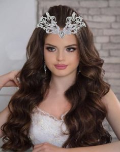 peinados para novias de pelo largo