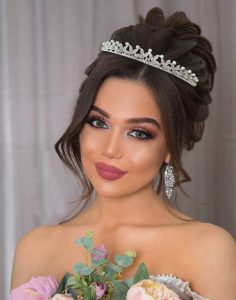 peinados para novias de pelo largo