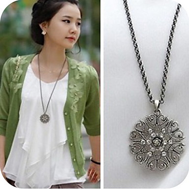 collares para rostro redondo